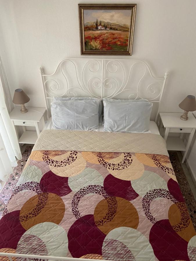 Stefani Apartment With A Sea View Terrace! نيا موذانيا المظهر الخارجي الصورة